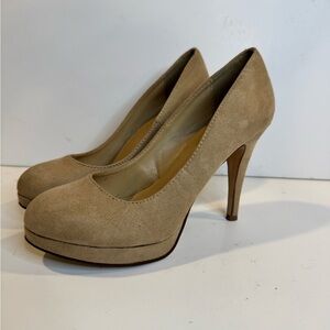 Delicious Beige Women's Heels size  7.5